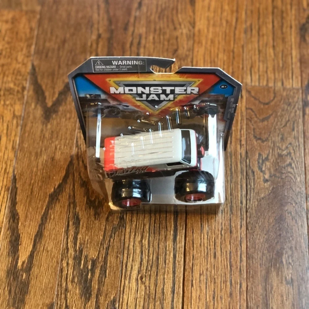 Monster Jam Monster Trucks: Fastro Van - Series 36 - 1:64 Scale - NEW!